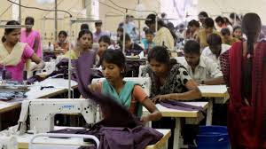/industrial-workers-mein-women-ki-badhati-hissedaari