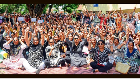 /aanganabadi-karykartaa-mini-karyakarta-aur-helpers