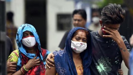 /abhi-bhi-anuttarit-hain-covid-se-paida-hue-prashna